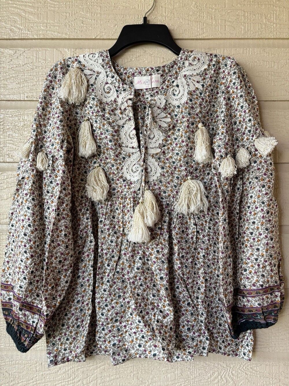 Miss June women Beige Floral Embroidered Tie Neck Blouse Top size OS (XS-Medium)